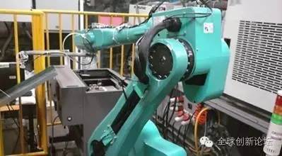 从“世界工厂”到“智慧工厂” 富士康机器人部署与产业转型启示