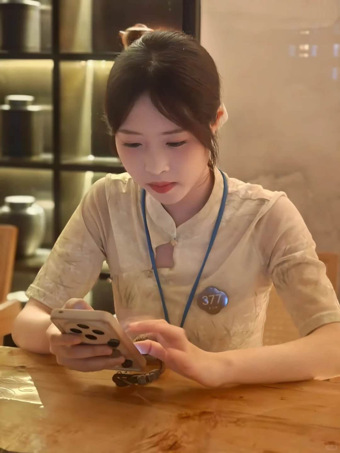 黎初她点香不用电香炉